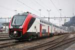 SBB RABe 502 204-6 (UIC 94 85 0 502 204-6 CH-SBB) abgestellt mit dem langen RABDe 502 001-6 (UIC 94 85 0 502 001-6 CH-SBB) am Morgen des 25.