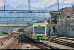RABe 525 024-6 (Bombardier/Alstom NINA) der BLS AG als RE 4274 von Domodossola (I) nach Bern (CH) erreicht den Bahnhof Spiez (CH) auf Gleis 5.
Aufgenommen am Ende des Bahnsteigs 4/5.
[24.7.2019 | 15:44 Uhr]