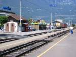 Bahnhof Wilderswil im Juli 2003. Der Bahnhof liegt an der Strecke der Berner Oberland Bahn (BOB) zwischen Interlaken Ost und Grindelwald bzw. Lauterbrunnen. 