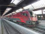 BB - RAILJET Lok 1116 219-5 im Hauptbahnhof Zrich am 18.12.2009