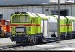 RhB - LRZ der RhB ?  Xm 2/4  27402 vor der Werkstäte der RhB in Landquart am 03.10.2023  .. Standort des Fotografen auf dem Perron 