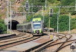 Am 05.09.2013 erreicht 535 101 als RE Spiez-Brig den Bahnhof Ausserberg.