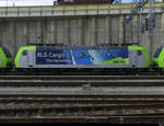 BLS - Lok 485 015-2 abgestellt im Bahnhofsareal von Spiez am 28.02.2021