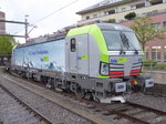 BLS - Lok 475 401-6 im Bahnhof Spiez am 03.05.2016