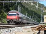 Der IR Brig-Romanshorn strebt am 16.6.2007 bei Hohtenn dem alten Ltschbergtunnel entgegen.