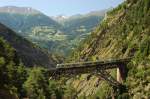 Am 25. Juli 2009 fuhren zwei Triebzge der BLS Baureihe RABe 535 auf dem Bietschtalviadukt in Richtung Brig.