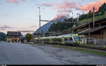 BLS Lötschberger RABe 535 106 verlässt am Abend des 4. Juli 2020 als Regio Spiez - Zweisimmen den Bahnhof Erlenbach im Simmental.<br>
Noch in diesem Herbst soll der Umbau des Bahnhofs starten. Dabei werden u. a. zwei neue BehiG-gerechte Aussenperrons gebaut und die Bahnanlage erneuert.