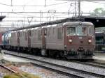 bls - Gterzug mit den Lok`s Re 4/4 180 + Re 4/4 179 + Re 4/4 190 + Re 4/4 177 im Bahnhof von Thun am 24.05.2008