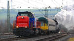 Auf Deutschlandreise: Am 843 095-1 der SBB Cargo und SBB-Historic C 5/6 2978, genannt Gotthard-Elefant, bei der Durchfahrt im Bahnhof Rottendorf auf dem Weg zum Dampflokwerk in Meiningen.