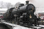 01.04.2022, 18.13 Uhr, BEM Nördlingen:  Im Rahmen der Überführungsfahrt Meiningen-Konstanz übernachtete SBB C 5/6 ( Elefant ) im bayerischen Eisenbahnmuseum Nördlingen.