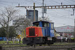 Tm 232 230-3 durchfährt am 30.12.2022 solo den Bahnhof Pratteln.