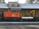 bls - Baudienstdiesellok mit Kran Tm 2/2 236 382-8 * Alina * Abgestellt im Bahnhof von Ramsei am 22.12.2007