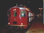 Am frhen Morgen stehen die rote Re 4/4 10019 und die blaue Re 4/4 10008 in Hamburg vor dem EK-Sonderzug nach Meiningen bereit - 04.09.2004  