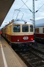 Re 4/4 I 10034 wird nach ihrer Jungfernfahrt am 18.04.2009 wider ins Depot zurck gebracht.