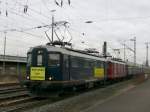  Wir fahren zum Eurostrand , die Re4/4I 10008 und 10019, feucht-frhliche Ausfahrt Gleis 16, Dortmund Hbf.(26.03.2010) 