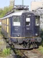 Alte Lok mit neuen toten Insekten: Re 4/4 I, ex SBB 10008 (ex 408), abgestellt am 23.04.2007 im Hbf. Krefeld auf Gl. 1b. Anlass fr den Besuch war eine Veranstaltung im historischen Ringlokschuppen des ehemaligen BWs.