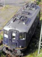 Re 4/4 I, 10008: Aufnahme (23.04.2007, Krefeld Hbf.) von der Fenster-Seite. Auf dieser Seite prangen groe Schriftzge  SBB  und  CFF . Weil ein Zaun das Herankommen an die Maschine verhindert, musste ich fr die Aufnahme  in die Luft gehen . 