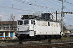 Lok 412 002-8 der DEG durchfährt am 23.02.2023 solo den Bahnhof Pratteln.