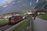 420 11183 und 620 11626 'Zollikofen' mit einem Gterzug in Silenen (26.03.2007)