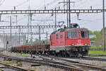 Re 420 297-4 (11297) durchfährt den Bahnhof Pratteln.