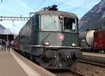 SBB Historic / Eurovapor: Doppeltraktion Elefanten am Gotthard  Die SBB Re 4/4 II 11161 mit dem Fotozug; bestehend aus den Wr und A, welche den Dampfzug begleiten wird und um den Fahrgästen Fotos