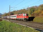 Umiken - 31.10.17 : Re 4/4 II 11128 mit dem EN 471 Hamburg - Zürich.