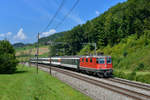 Re 4/4 II 11158 mit einem IR am 30.08.2013 bei Tecknau.