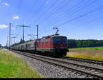 SBB - Lok 420 293-3 mit Güterzug unterwegs bei Lyssach am 07.07.2018