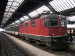 Einen IR aus Chur hat Re 4/4 I 11124 am 05.03.2005 nach Zrich gebracht.