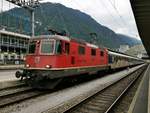 Die SBB Re 420 302 mit einem Ersatzzug in Chur