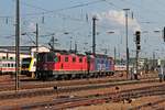 Am Nachmittag des 19.09.2018 rangierte Re 420 342-8 zusammen mit Re 620 082-8  Pfäffikon SZ  von Gleis 5 ins nördliche Vorfeld vom Badischen Bahnhof von Basel, nachdem sie den AKE-Rheingold