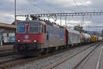 Re 420 268-5 durchfährt den Bahnhof Rupperswil.