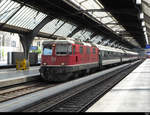 SBB - Re 4/4  420 124-0 im HB Zürich am 26.07.2020