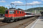 BAHNSTEIGBILDER VOM BAHNHOF SISSACH.
IC mit Re 4/4 ll 11149 anlässlich der Bahnhofsdurchfahrt nach Basel SBB.
Die Bpm Refit wurden mit mehreren IC 2000 verstärkt.
Foto: Walter Ruetsch