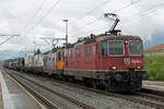 Re 420 278-4  CHAM  mit nicht erkennbarer Werbelok bei Deitingen unterwegs am 7. Juni 2021.
Foto: Walter Ruetsch 