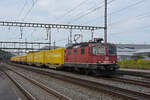 Re 460 293-3 durchfährt den Bahnhof Rupperswil.