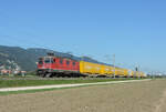 Oberbuchsiten - 2. September 2021 : Re 420 233 mit einem Postzug unterwegs nach Oensigen/Solothurn.