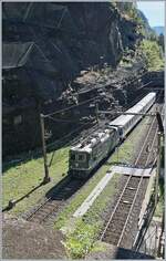 Die grüne SBB Re 4/4 II 11161 erreicht mit ihrem IR von Iselle di Trasquera nach Brig den Simplontunnel, auf dessen Südportal ich stehe. 

19. August 2020
