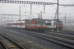 Die Re 4/4 11109, ehemals SWISS EXPRESS, mit einer Sonderleistung in Yverdon-les-Bains am 28.