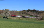 11144 mit dem IC 181 (Singen(Hohentwiel) – Zürich HB) bei Lotstetten 17.4.22