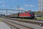 Re 420 342-8 durchfährt am 06.07.2022 den Bahnhof Pratteln.