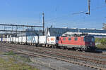 Re 420 240-4 durchfährt am 27.10.2022 den Bahnhof Rupperswil.