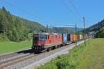 Re 420 235-4 fährt am 22.08.2022 Richtung Bahnhof Gelterkinden.