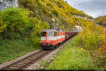 Am 15.10.2022 ist die an CJ ausgeliehene SBB Re 420 109 unterwegs mit einem leeren Rübenzug nach Alle und konnte hier bei Saint-Ursanne aufgenommen werden