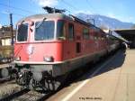 Re 4/4'' 11304 mit versptetem EC 117 ''Cisalpino Verdi'' am 8.9.07 in Bellinzona.