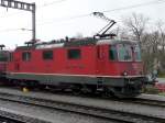 SBB - Re 4/4  11166 im Bahnhof von Frauenfeld am  11.11.2007