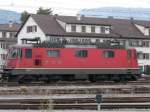 SBB - E-Lok Re 4/4  11332 im SBB Bahnhofsareal von Biel / Bienne am 16.12.2007