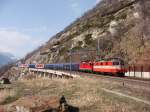 Re 4/4 II 11108 und 11134 mit CNL nach Brig unterhalb von Lalden am 08.03.2008