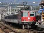 SBB - Schnellzug Bern - Biel / Bienne ( Statt mit Doppelstockwagen )mit Ersatzzug Re 4/4 11206 + AB + B + B + B + BDt bei der ausfahrt aus den Bahnhof von Lyss am 02.03.2008