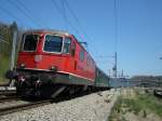 Re 4/4 II 11112 mit Dispo-Zug bei Roggwil-Wynau am 26.04.2008